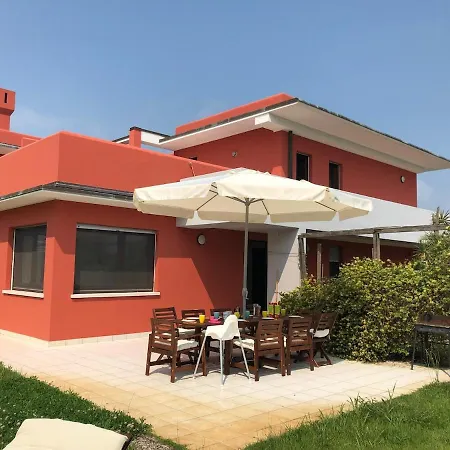 Albarella Familyhouse With Pool Apartment