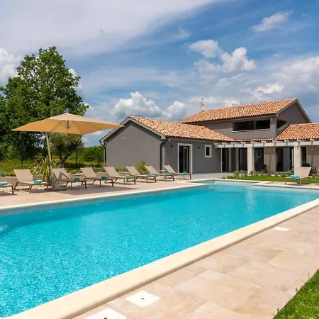 Albarella Familyhouse With Pool * Albarella Island