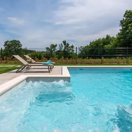 Apartment Albarella Familyhouse With Pool Albarella Island